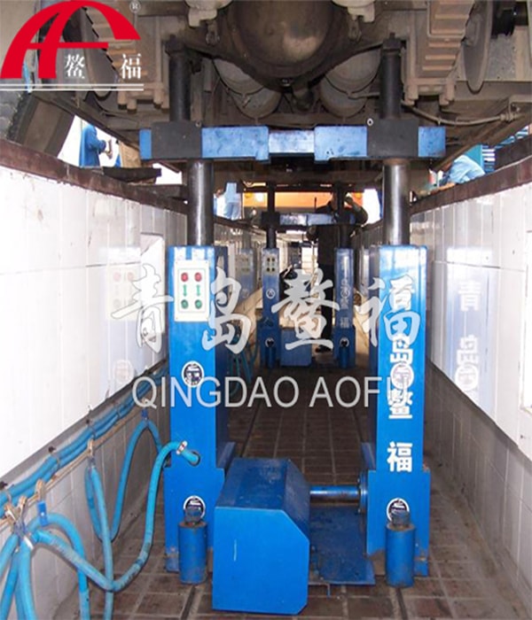 車(chē)底下的秘密！